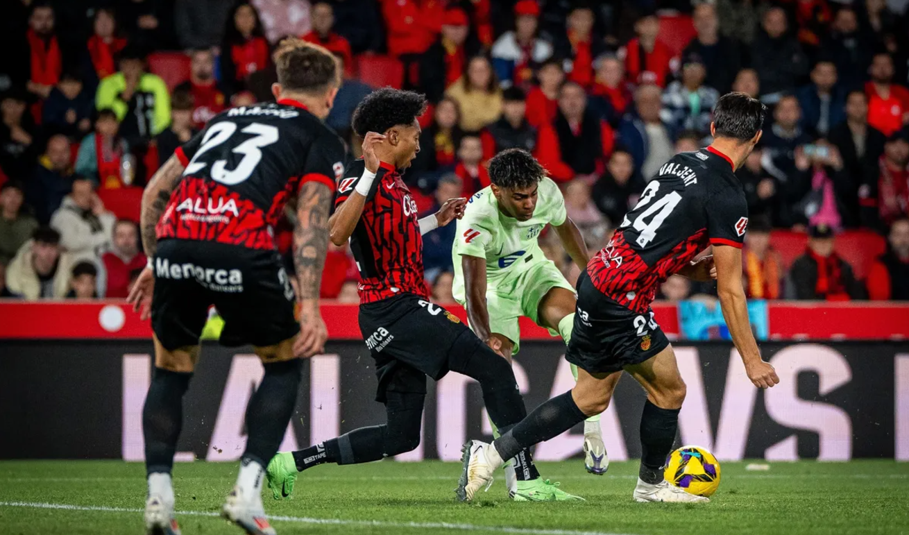 RCD Mallorca vs Barcelona (01:00 – 04/12) | Xem lại trận đấu